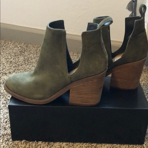 Steve Madden Booties - Picture 4 of 6